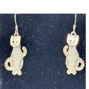 Vintage Artisan Three Piece Cat Sterling Silver Dangle Earrings Signed Kitty